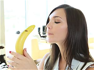 Holly Michaels teases her dude with fruit